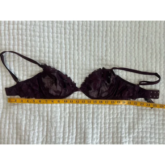 VICTORIA'S SECRET UNLINED FLORAL EMBROIDERED DEMI BRA 34 DD - Picture 9 of 9